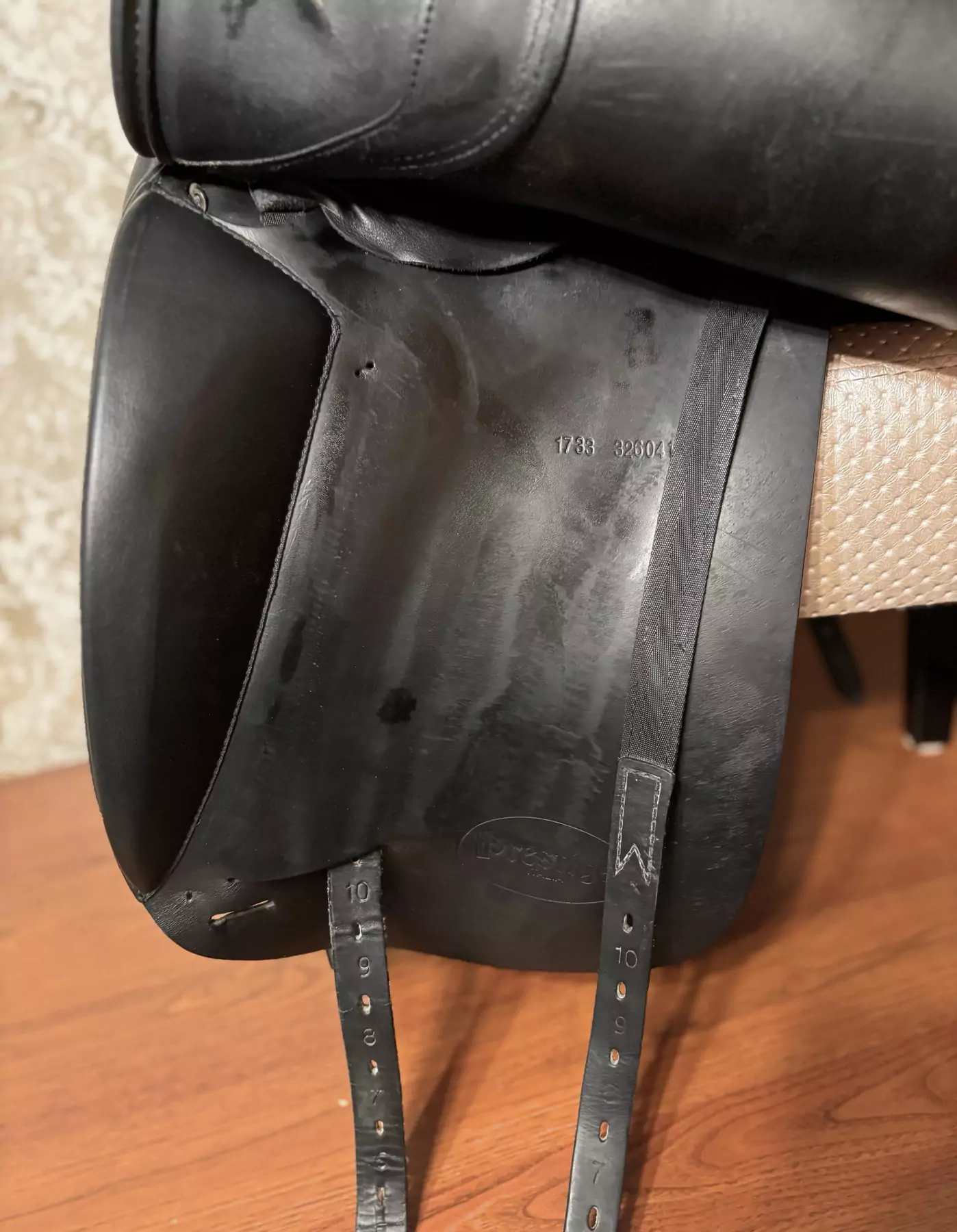 Выездковое седло Prestige Hippos Dressage 17/31